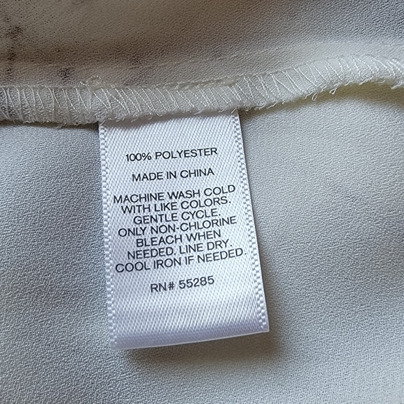 EXPRESS Off the shoulder garterized Cream Floral Print Blouse XSMALL - Picture 6 of 8